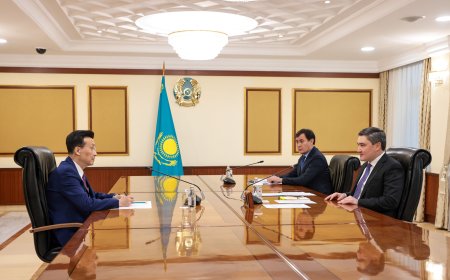 Премьер Бектенов встретился с послом Китая в Казахстане Чжаном Сяо