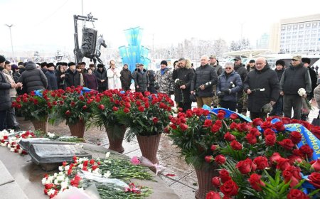 В Алматы почтили память героев независимости