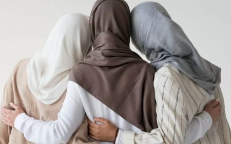 «Әйелдеріне әділ және тең қарауы керек»: Мүфтият ерлерге көп әйел алуға рұқсат берді