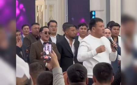 «Қарғыс атқыр мобилографтар»: Қанат Алжапбаровтың тойдағы сөзі елдің ашуына тиді (ВИДЕО)