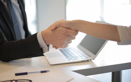 Сколько людей в Казахстане заняты неофициальной работой?
