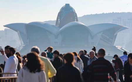 Азербайджан сократил срок пребывания россиян на территории страны