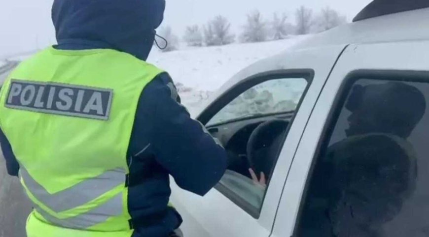 Ақмола облысында ауа райының қолайсыздығынан 1 500-ден астам көлік жолда қалды