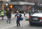 В США мужчина на грузовике въехал в толпу