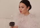 «Chopard, Bulgari»: Ерке Есмахан күйеуі берген қымбат сыйлықтарды көрсетті (видео)