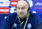 Черчесов орнында қалды
