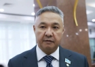 «Депутаттар елімізді мазақ қылады»: Перуашев Тоқаевтың сынынан кейін тонын ауыстырды