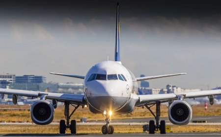 Ақтауға тағы бір ұшақ апаттық жағдайда қонды