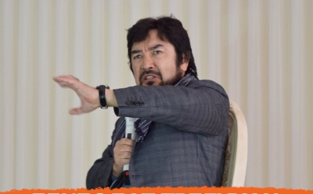 «Сендерді қарғысқа ұшыратам!»: Бекболат Тілеухан Ғарифолла Құрманғалиевтің немересін қарғаған