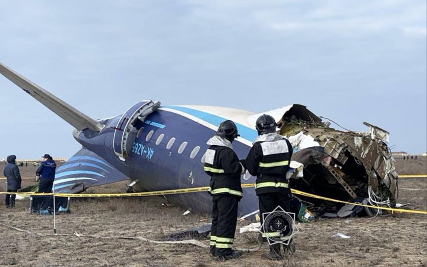 Данные “черных ящиков” самолёта Azerbaijan Airlines отправили в Казахстан для анализа