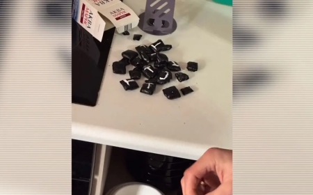 Алматыда  балаларға арналған дәрінің ішінен есірткі шықты