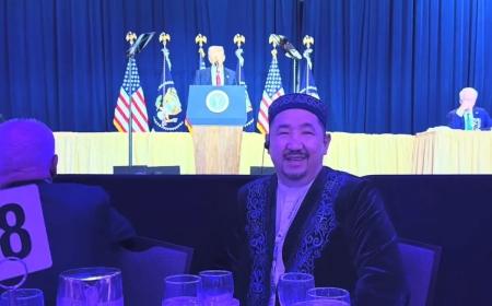 «Трамптың қарсы алдында отырдым»: Нұрлан имам  Ақ үй ұйымдастырған таңғы асқа қатысты