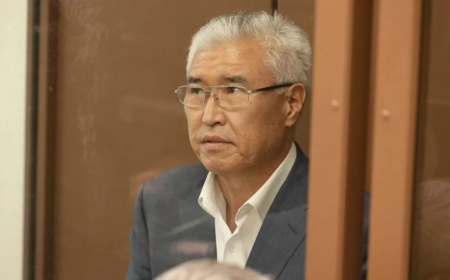 Арыстанбек Мұхамедиұлы түрмеде аштық жариялады