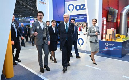 Президент посетил фестиваль «Город рабочих профессий»