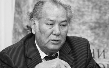 Жазушы Дулат Исабеков өмірден өтті
