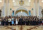 Президент аруларды көктем мерекесі – Халықаралық әйелдер күнімен құттықтады