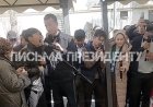«Маған шаңырақ керек»: Шымкент тұрғыны әкімнен жылап тұрып баспана сұрады (ВИДЕО)