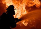 В Астане загорелся газгольдер во дворе жилого дома