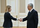 Казахстанцы смогут проще получать визы в Европу – Токаев встретился с представителем ЕС