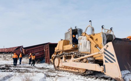 Столкновение на железнодорожном переезде в Западном Казахстане: восстановительные работы и меры для пассажиров