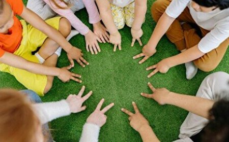 В Костанае родители устроили давку за путёвками в детский лагерь