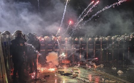 Более 1100 задержанных и десятки раненых: протесты в Стамбуле не утихают после ареста мэра