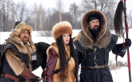 «Орыстардың әдейі істеп отырғаны»: шығыстанушы «Хомай» әнін талдап берді