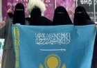 Арабша жазуы бар ту ұстап суретке түскендерге сот үкімі шықты