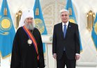 Президент наградил митрополита Астанайского и Казахстанского Александра орденом «Достық» I степени