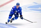 Форвард ХК "Барыса" Роман Старченко поедет с командой на чемпионат мира