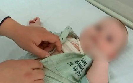 Астанада сәбидің үстіне қайнап тұрған шәйнек құлап кеткен