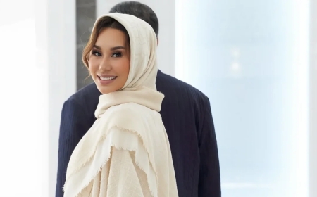 «Ресми түрде ажырасқан, қызым әке дейді»: Динара Сәтжан күйеуіне қатысты барлық сұраққа жауап берді