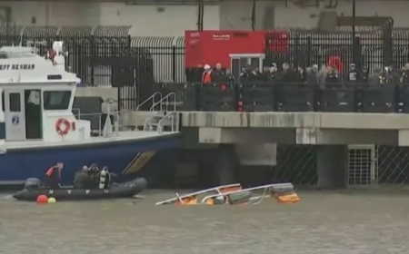 Вертолёт с туристами рухнул в реку в Нью-Йорке: погибли шесть человек