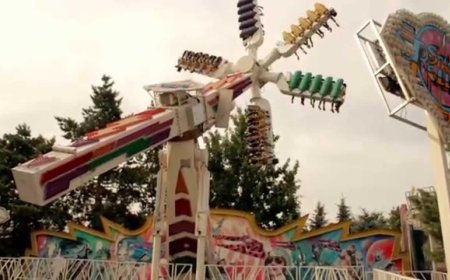 Страшные минуты на высоте: в Алматы сломался аттракцион с пассажирами