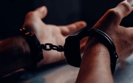 «Азаматтарды соғысқа үгіттеген»:  Қырғызстанда орыс үйінің қызметкерлері қамауға алынды