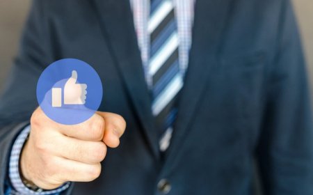 Шымкент әкімінің орынбасары лайк басуға мәжбүрлемейтіндерін айтып, ақталды