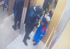 «Бір жақ беті мүлде қозғалмайды»: Лифтіде пышақталған баланың қазіргі жағдайы белгілі болды