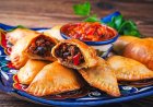 на Гаити женщина пирожками отравила 40 членов банды