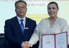 «Астанада бір жапырақ алғыс хатқа жарымадық»: Қытайда профессор атанған Майра Мұхамедқызы ренішін білдірді