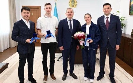 Алматы әкімдігі даудан кейін Олимпиада жүлдегерлеріне пәтер кілтін табыс етті