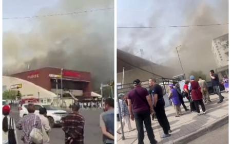 Астанада «Шапағат» сауда үйі өртеніп жатыр