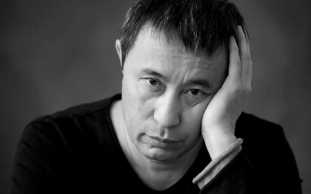 «Онсыз да елден кеткелі жүрген Тұрсыновты «сыйғызбады...» деп жалған саясат тудырудың қажеті жоқ» - журналист