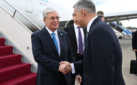 Президент Токаев прибыл в Венгрию