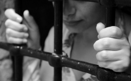 Полицейского приговорили к 9 годам за изнасилование заключённой в Шымкенте