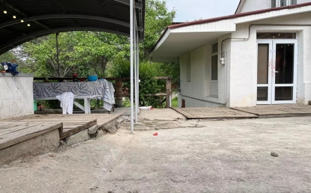 «Кәуап пісіретін шампур сұғып өлтірген»: Қаскелеңде мектеп бітіру кешінде түлек көз жұмды