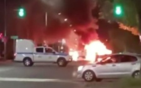 В Павлодаре в загоревшемся такси пострадали мать и двое детей