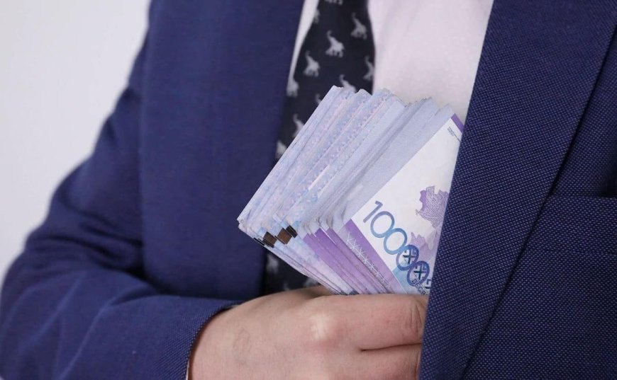Попытка подкупа чиновника на 90 млн тенге: в Жамбылской области трое осуждены