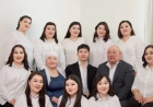 Маңғыстауда бір үйдің 10 қызы әкесіне пәтер сыйлады