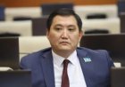 Депутат кейбір министрліктерді біріктіріп, мемқызметкерлерді қысқартуды ұсынды
