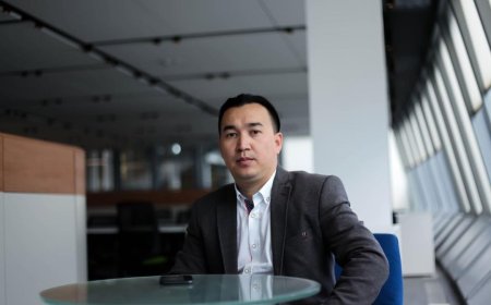 Жұртқа адал болуды насихаттап жүрген блогер әйелін екі баласымен тастап кеткен